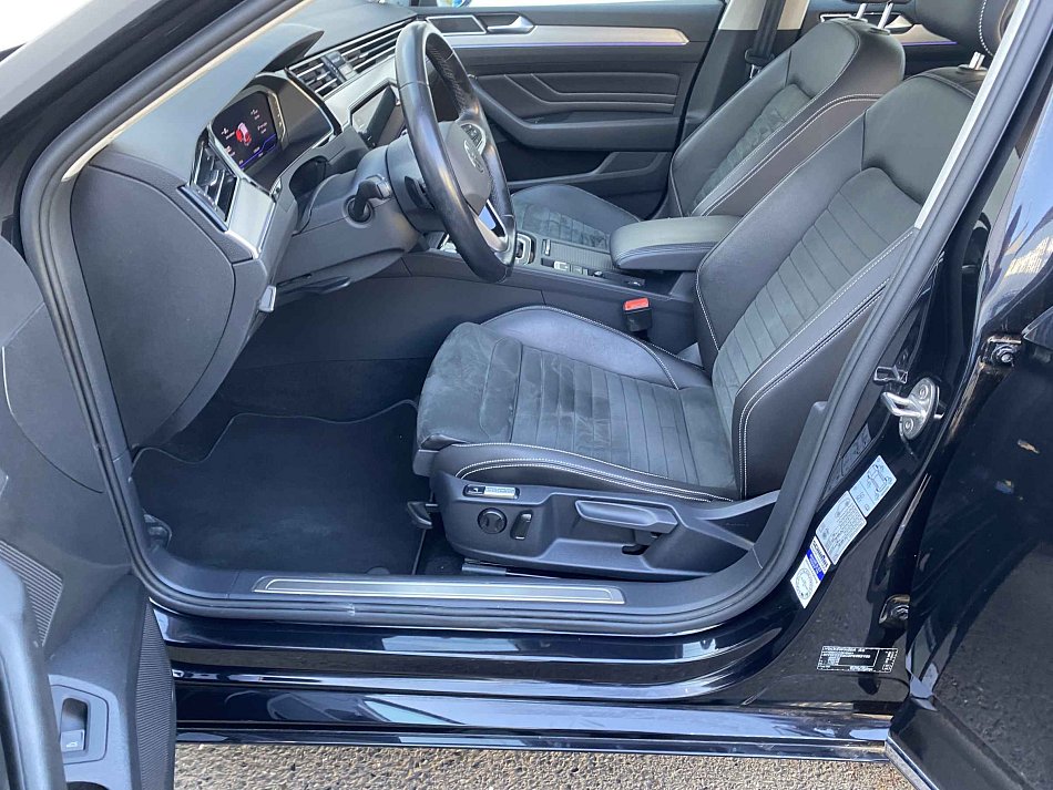 Volkswagen Passat 2.0 TDi Elegance