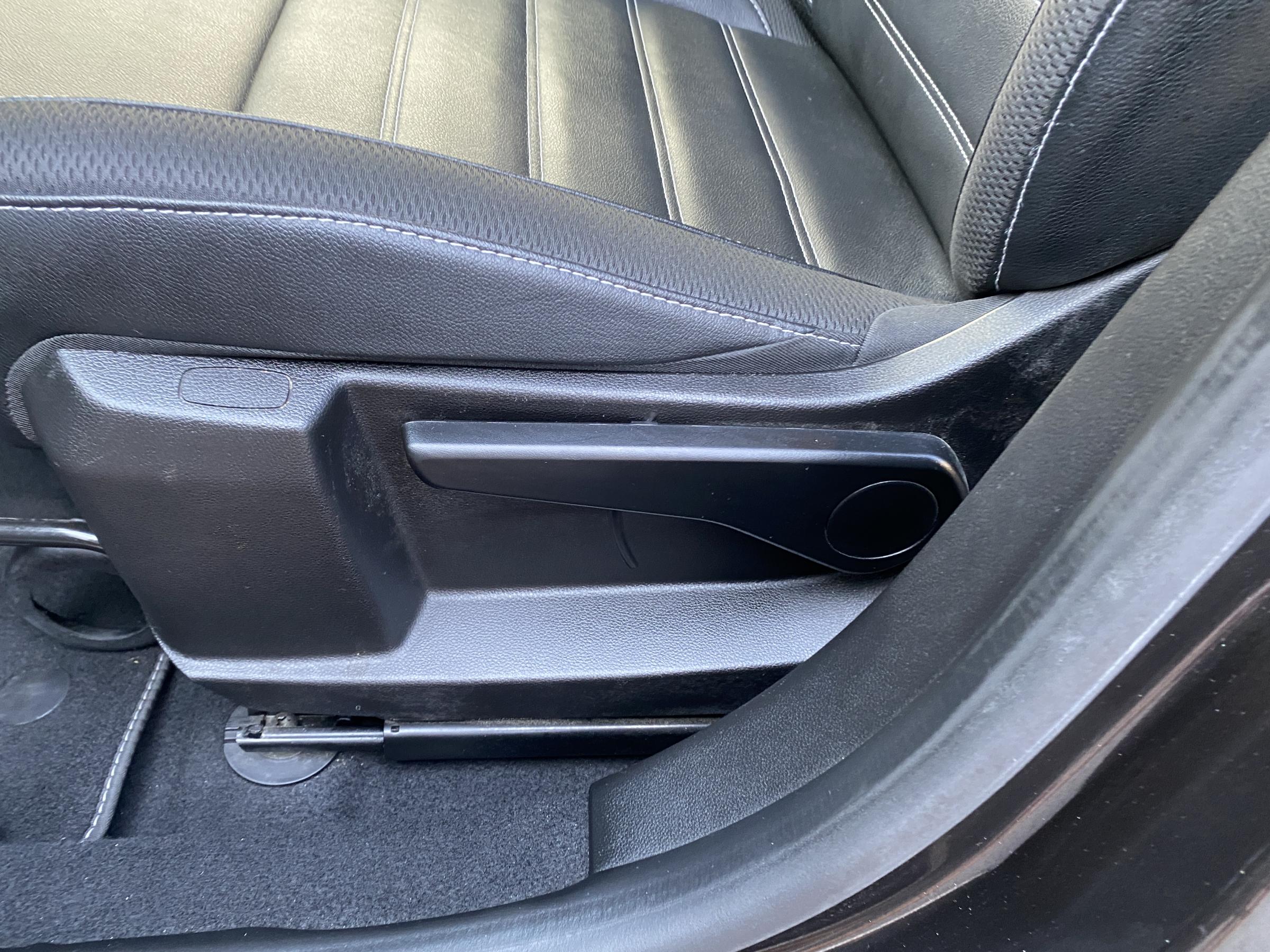 Dacia Duster, 2022 - pohled č. 16