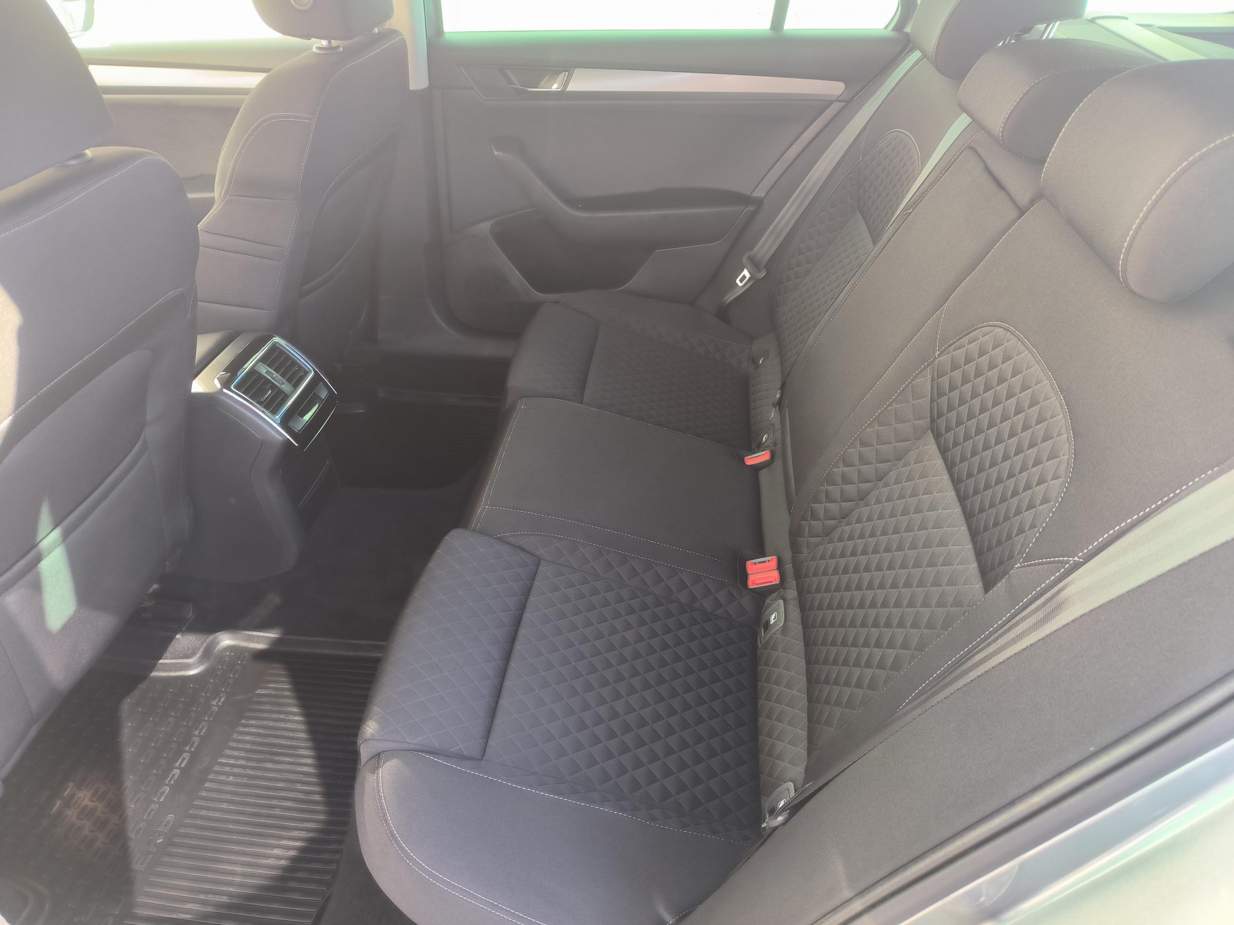 Škoda Superb III, 2017 - pohled č. 10