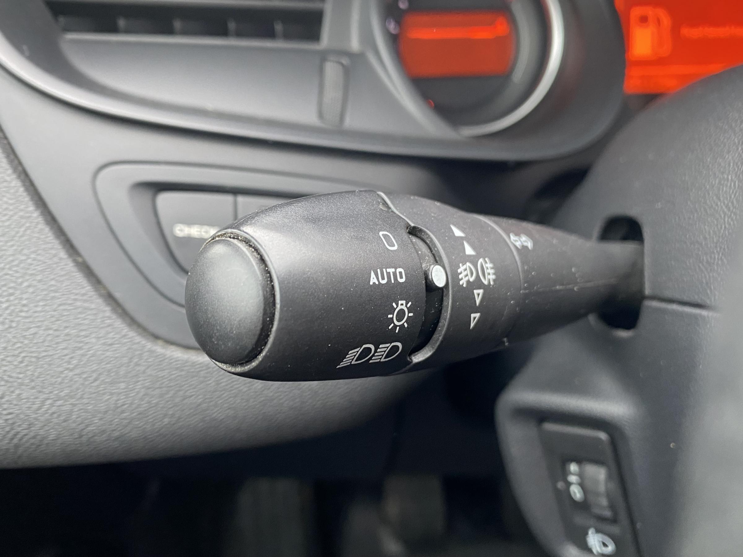 Citroën C5, 2011 - pohled č. 12