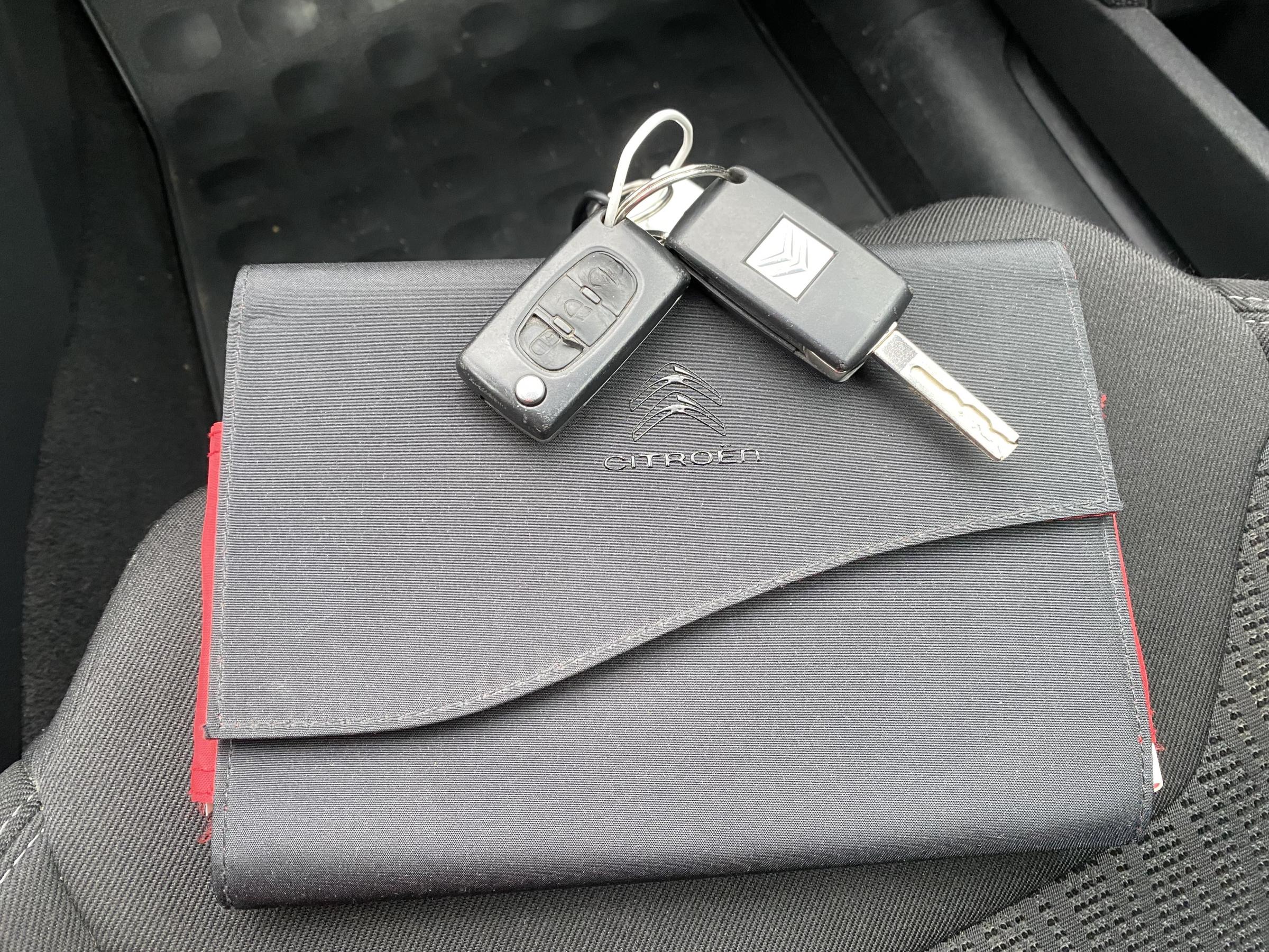 Citroën C5, 2011 - pohled č. 17