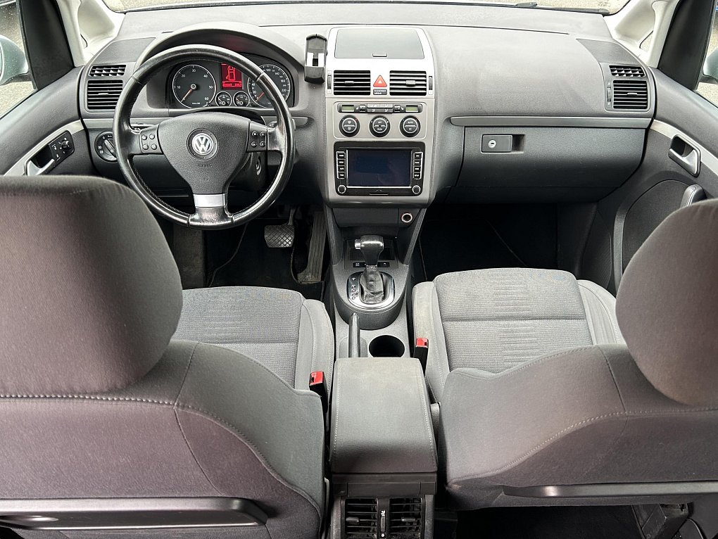 Volkswagen Touran 2.0TDi 