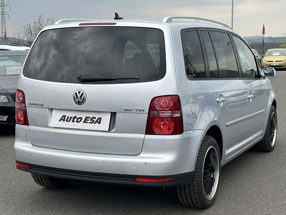 Volkswagen Touran 2.0TDi 