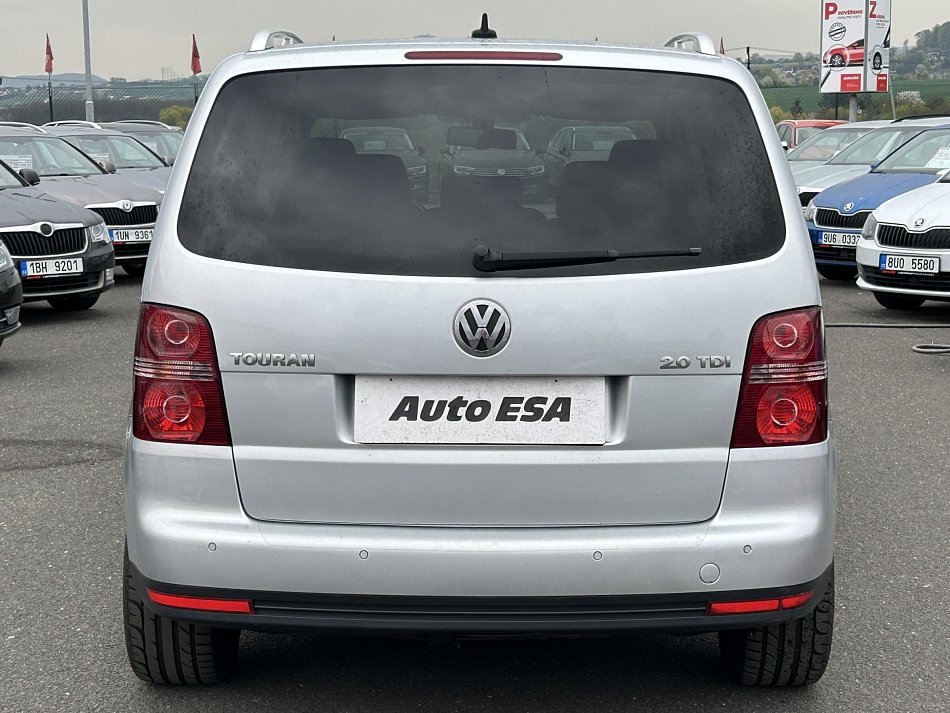 Volkswagen Touran 2.0TDi 
