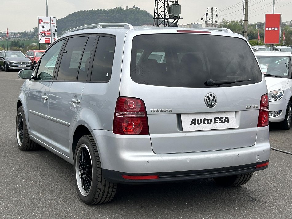 Volkswagen Touran 2.0TDi 