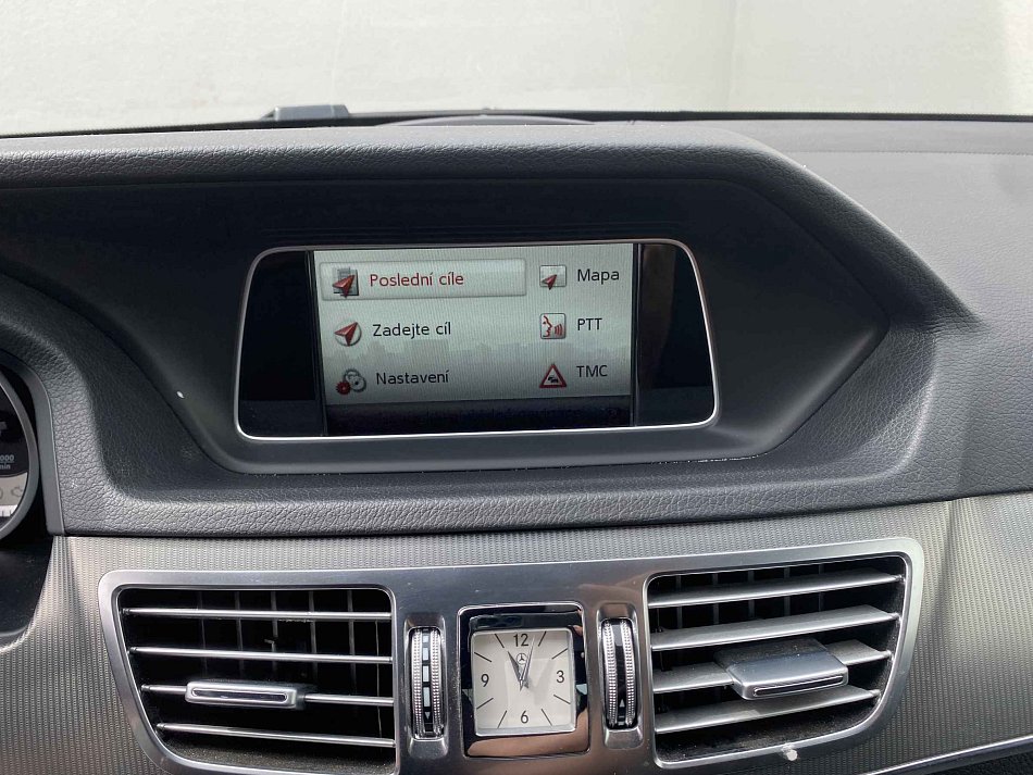Mercedes-Benz Třída E 2.2 CDi  E200