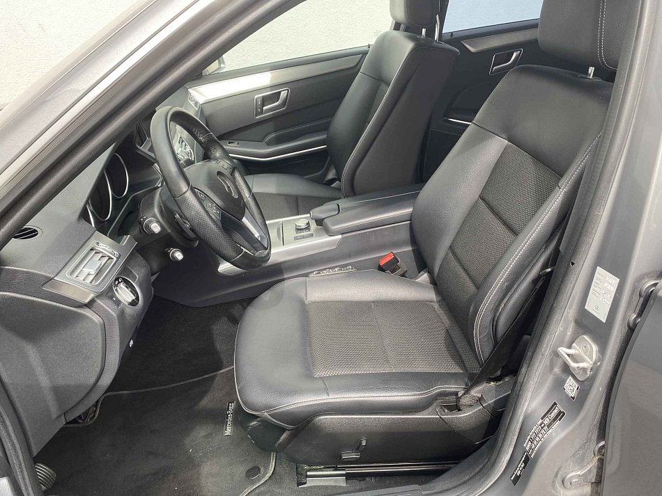 Mercedes-Benz Třída E 2.2 CDi  E200