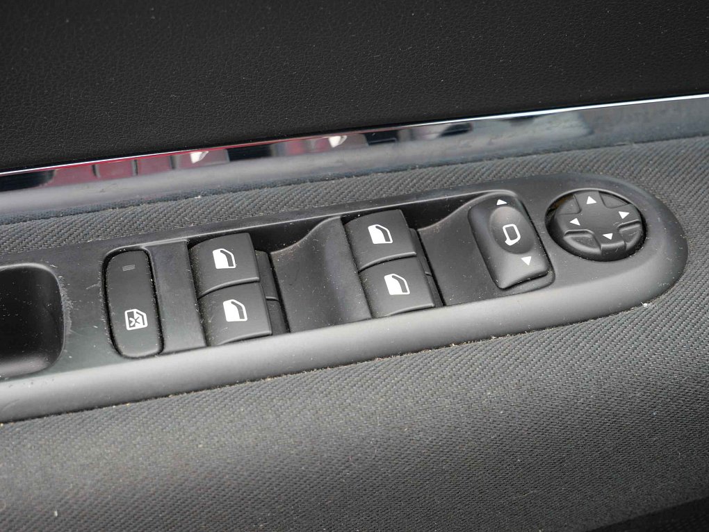 Peugeot 3008 1.6HDi 