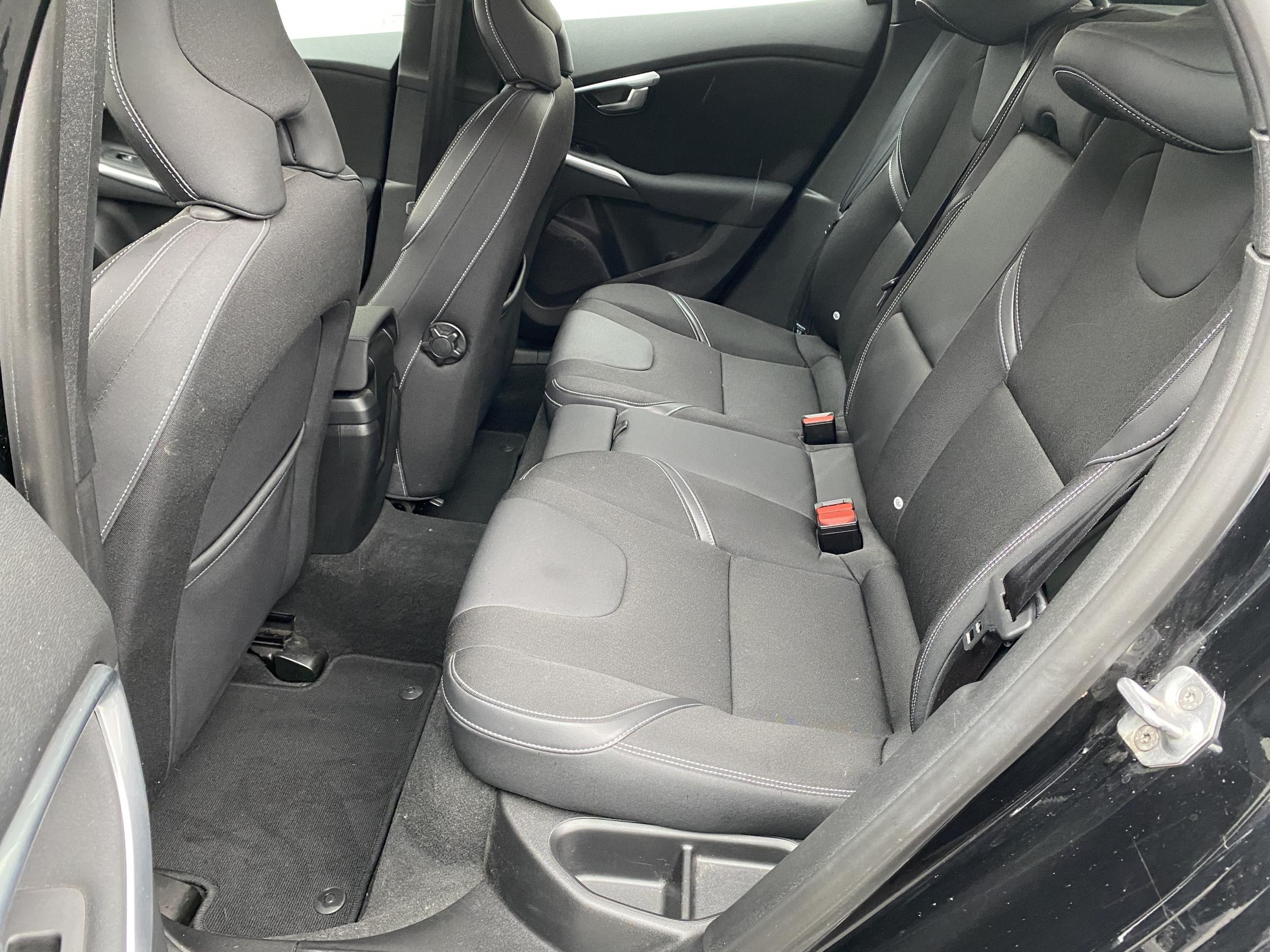 Volvo V40, 2014 - pohled č. 11