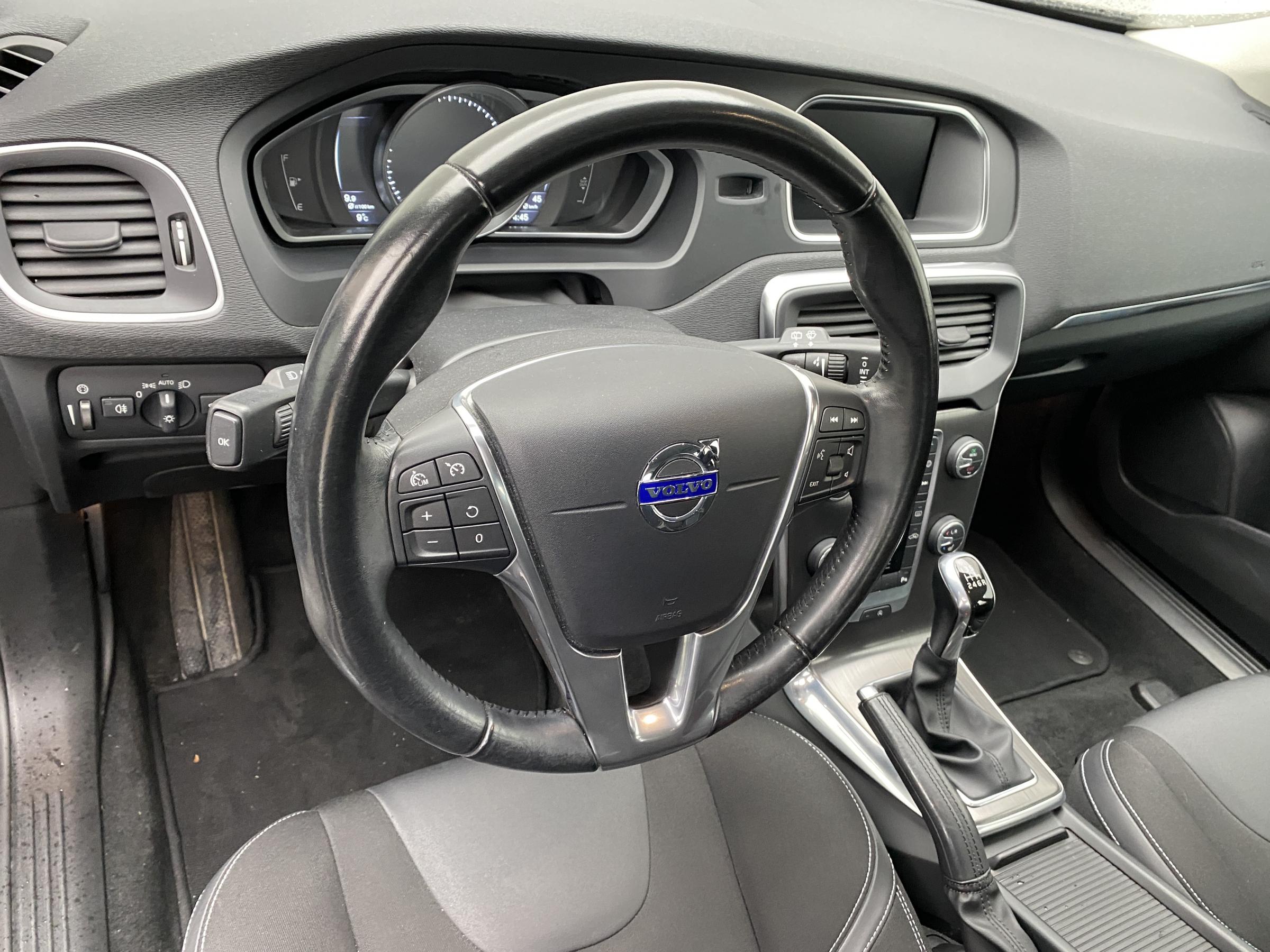 Volvo V40, 2014 - pohled č. 13