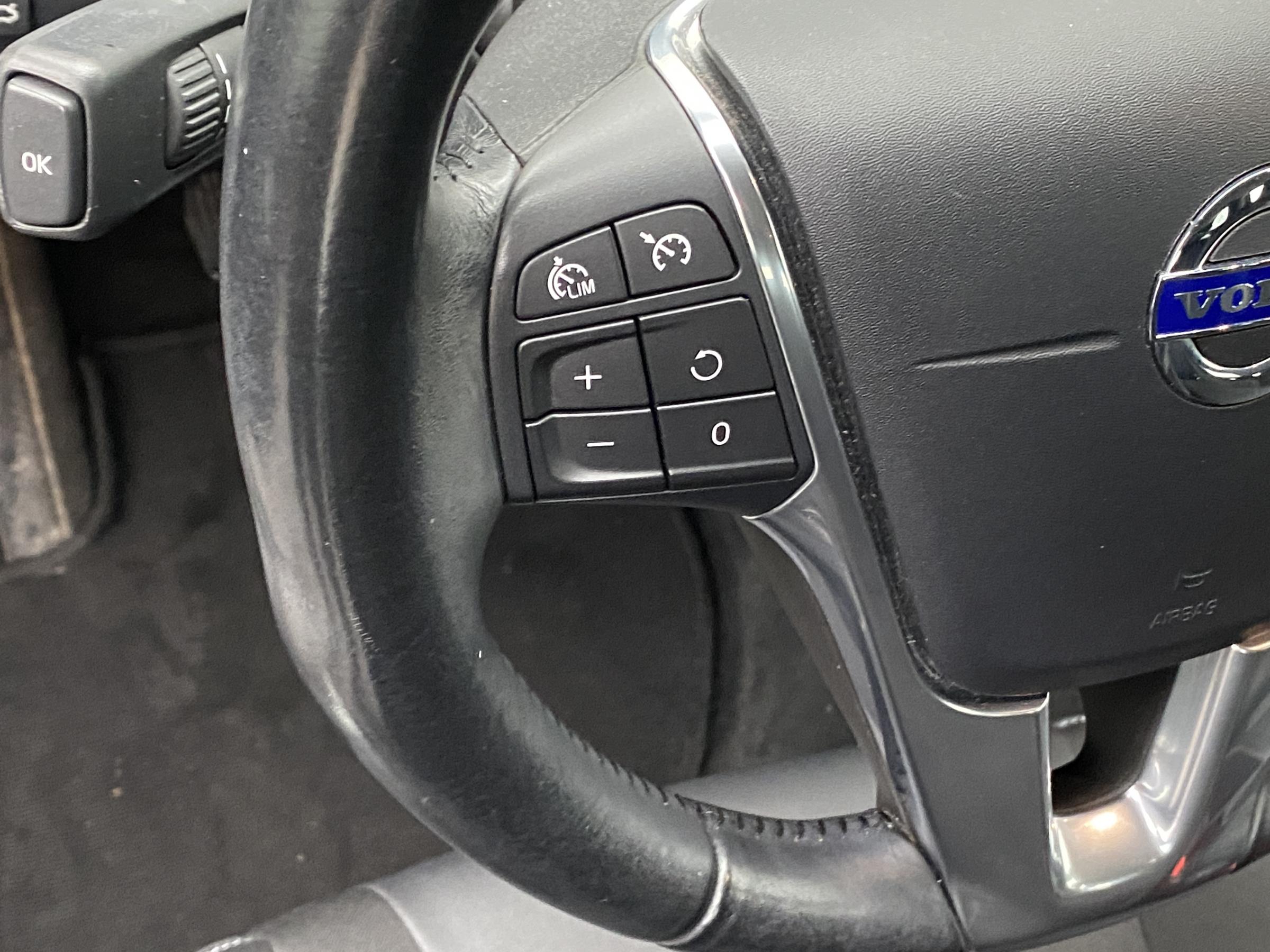 Volvo V40, 2014 - pohled č. 14