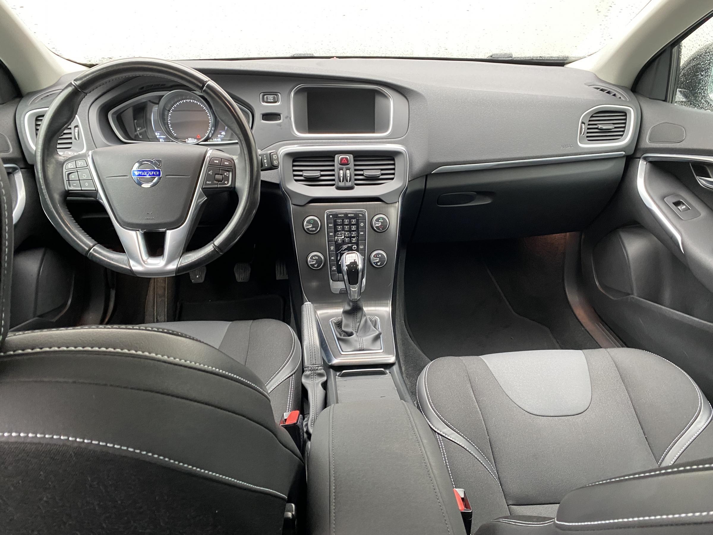 Volvo V40, 2014 - pohled č. 8