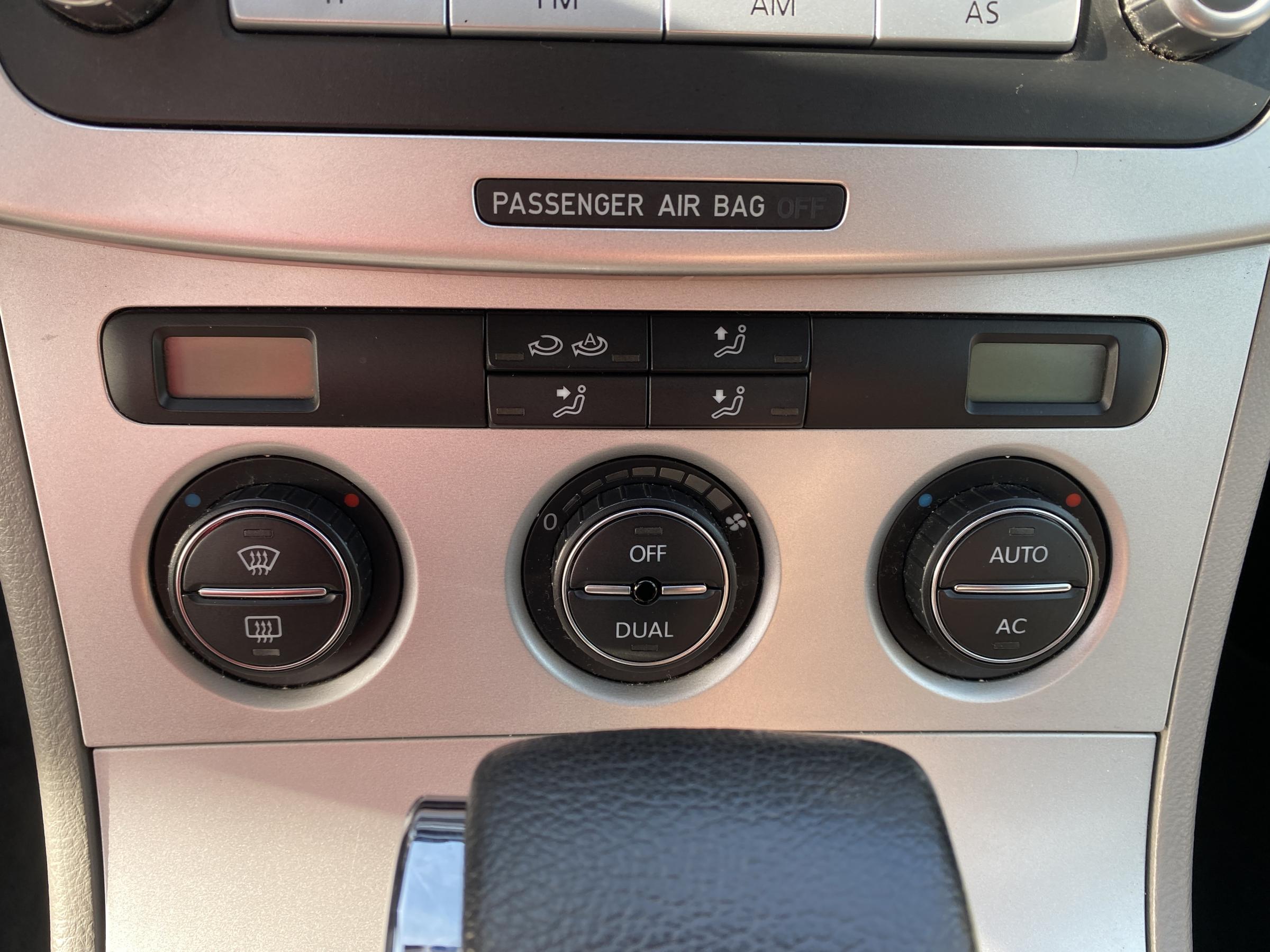 Volkswagen Passat, 2008 - pohled č. 14