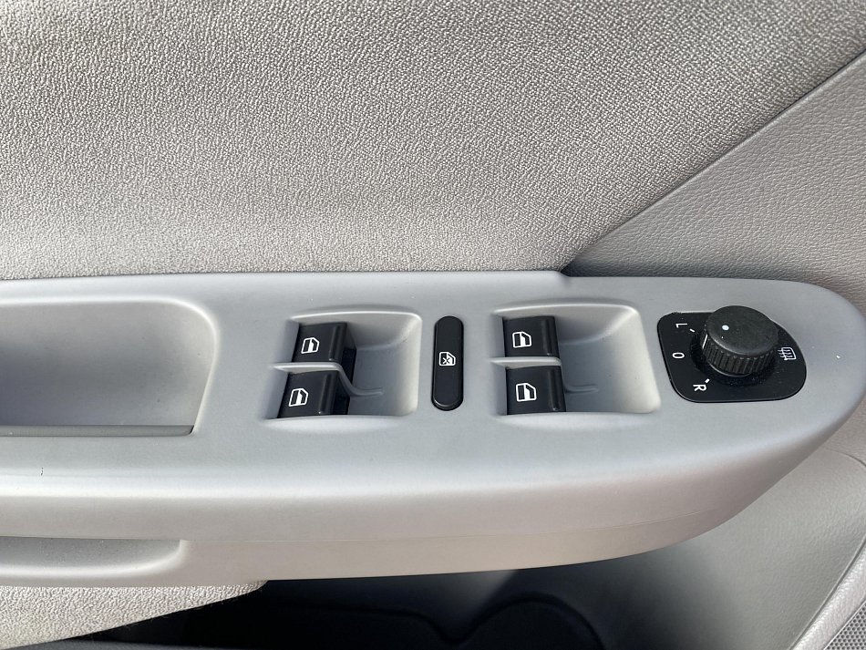 Volkswagen Passat 1.6 i  Variant