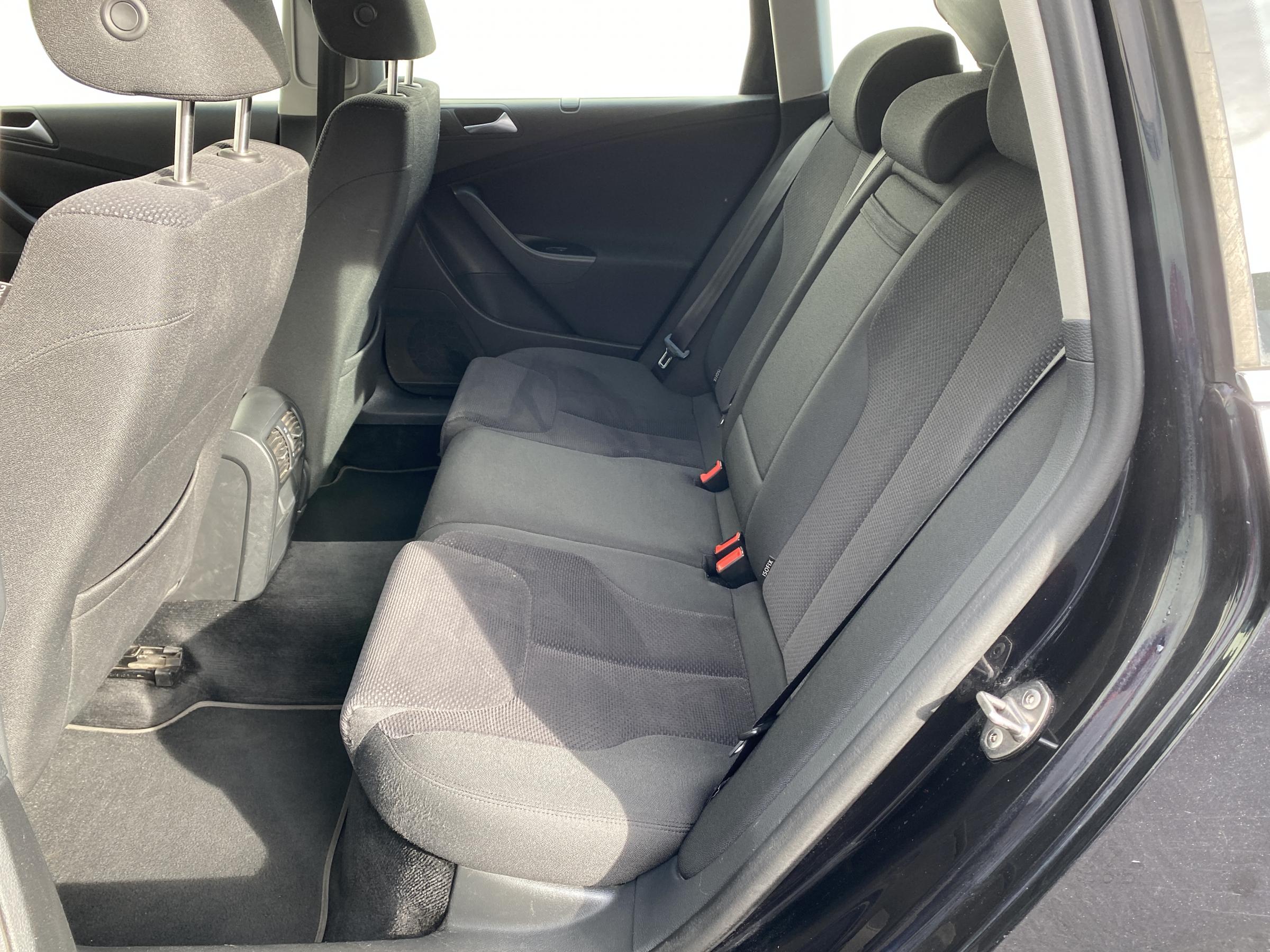 Volkswagen Passat, 2009 - pohled č. 10