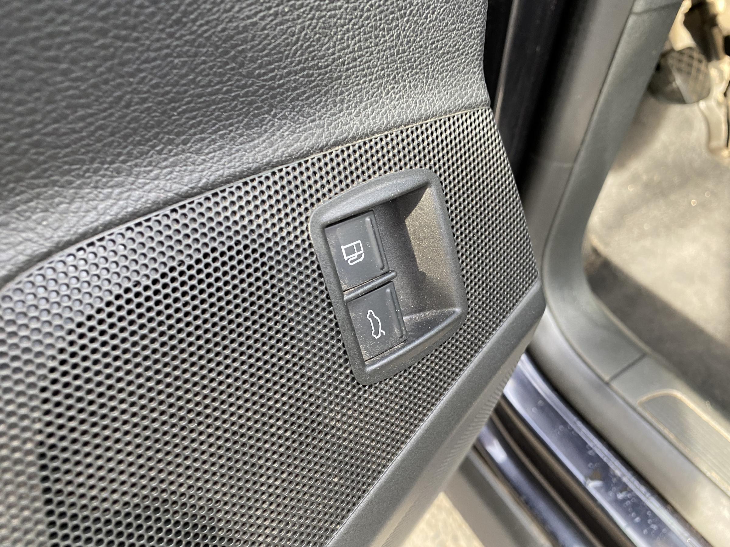 Volkswagen Passat, 2009 - pohled č. 14