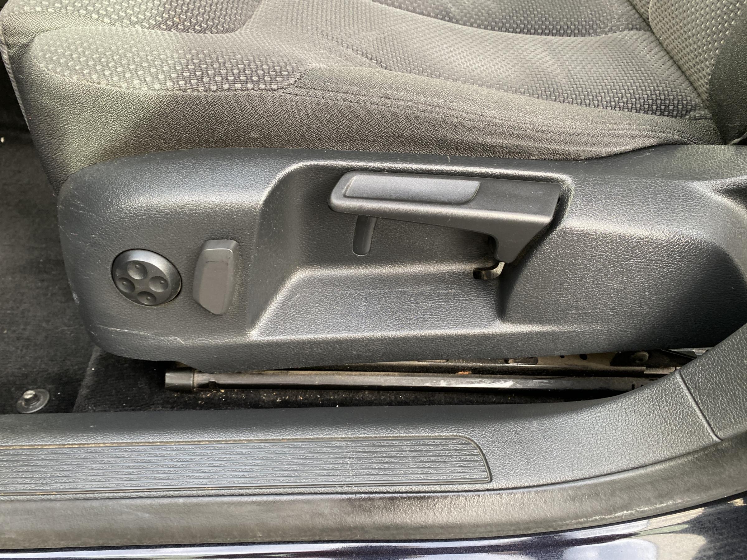 Volkswagen Passat, 2009 - pohled č. 15