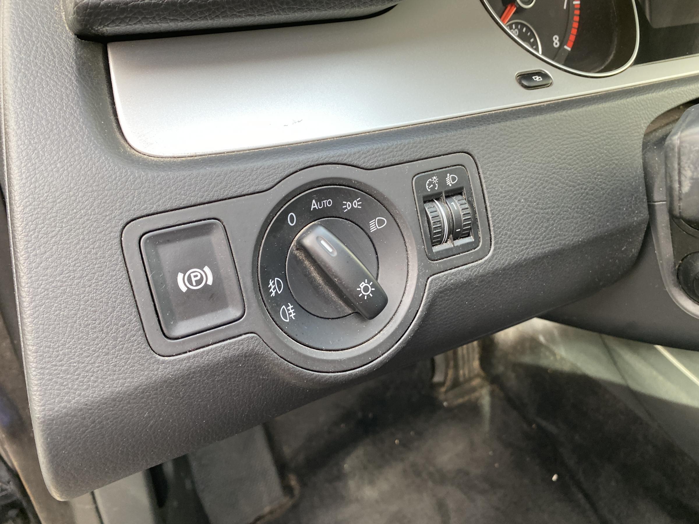 Volkswagen Passat, 2009 - pohled č. 16