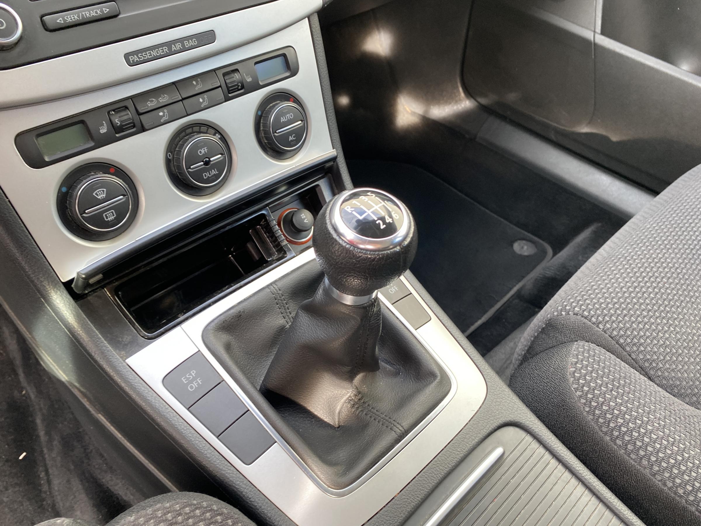 Volkswagen Passat, 2009 - pohled č. 17