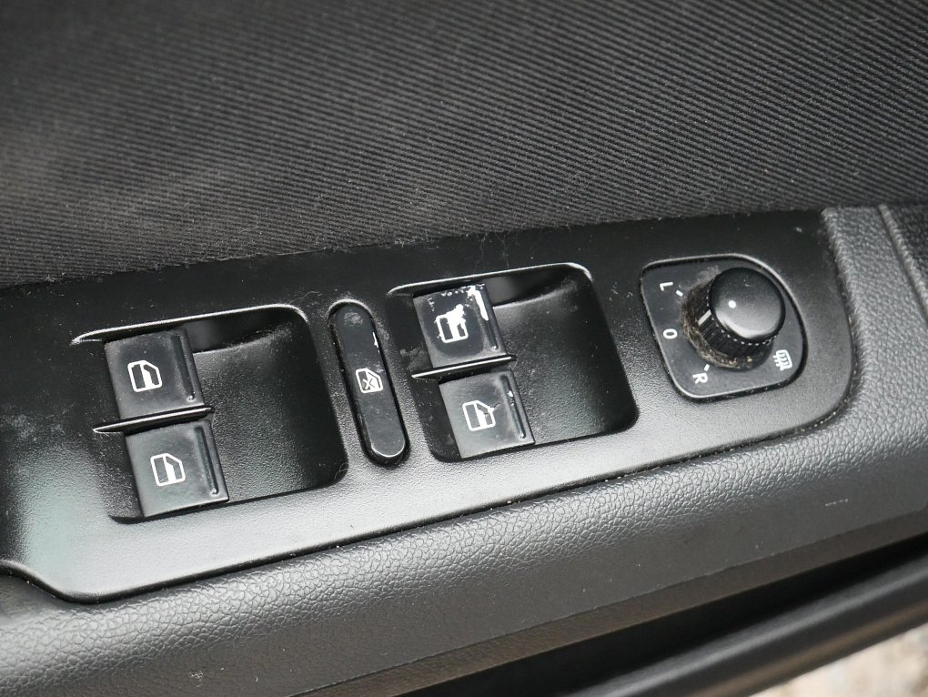 Škoda Superb II 2.0 TDi Ambition