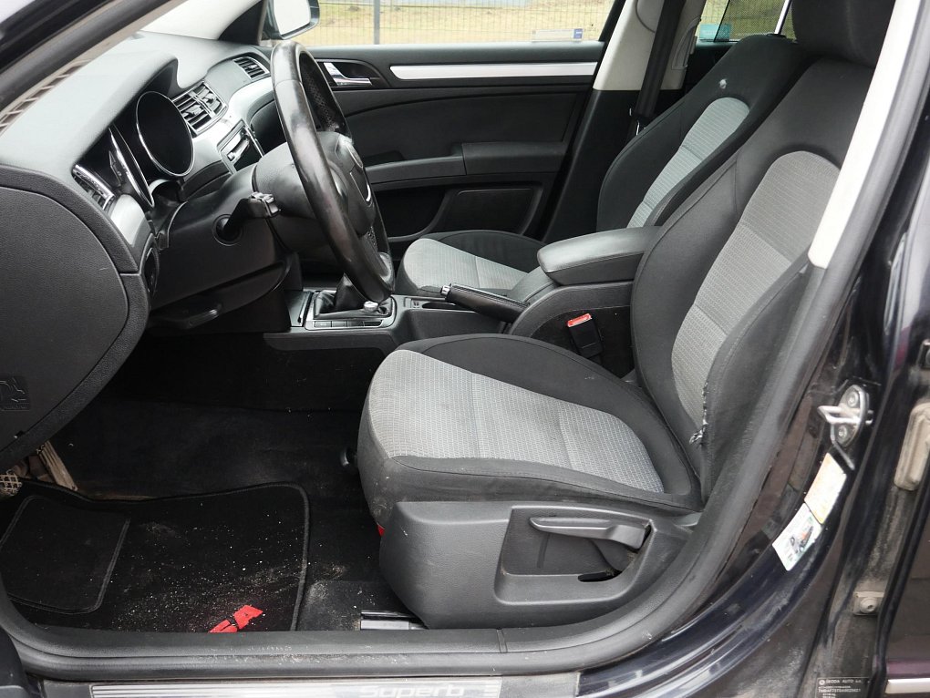 Škoda Superb II 2.0 TDi Ambition
