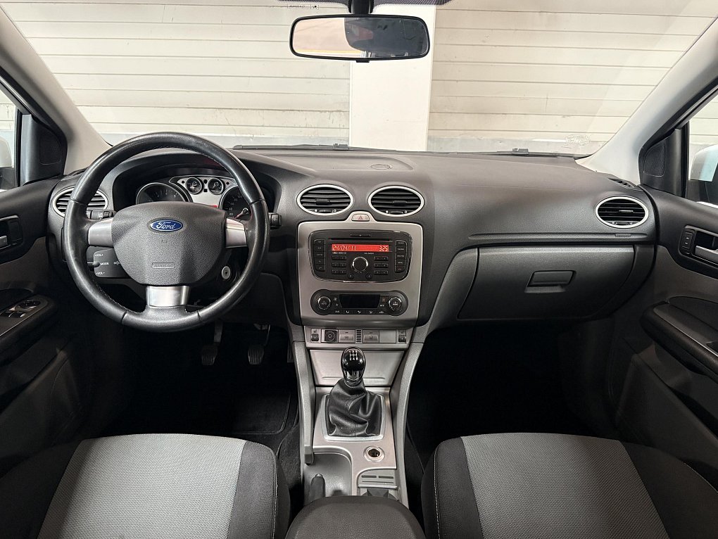 Ford Focus 1.6 i 