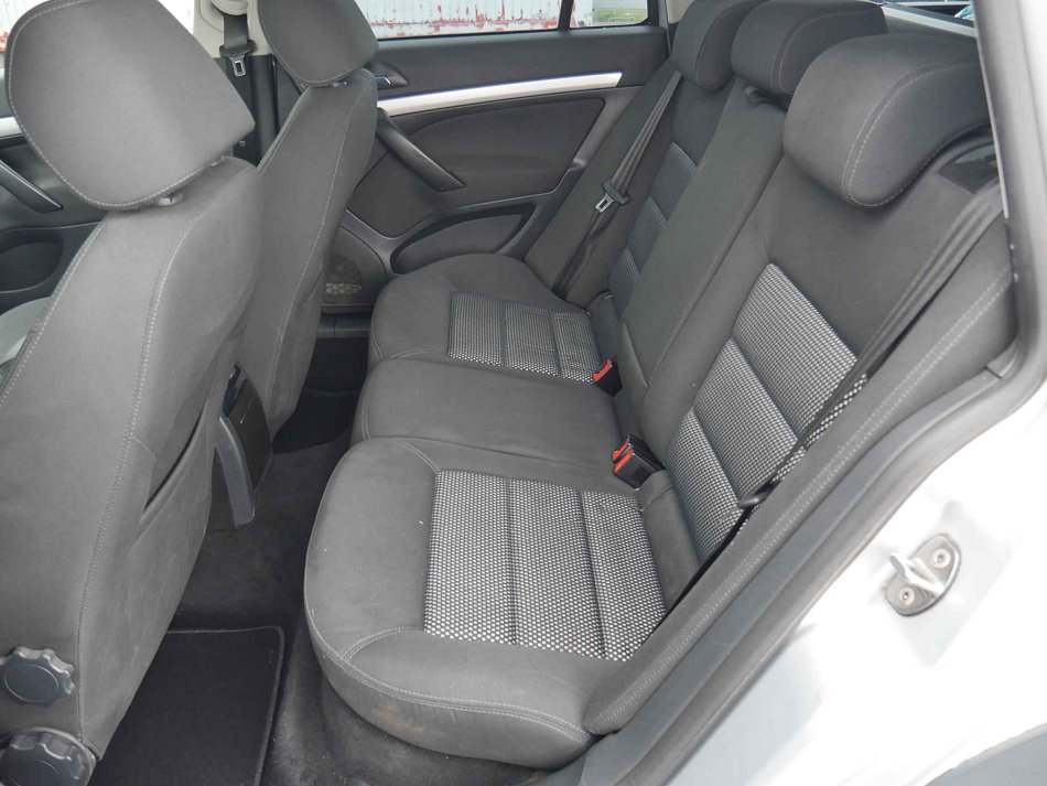 Škoda Octavia 2.0TDi Scout 4x4