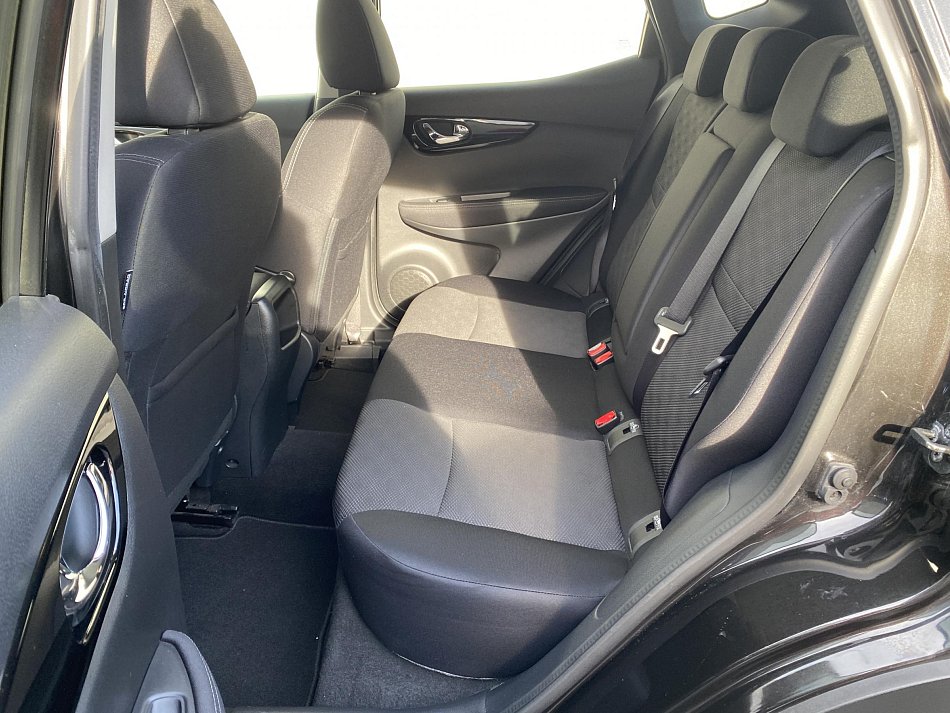 Nissan Qashqai 1.2 DiG-T N-Connecta 4x2