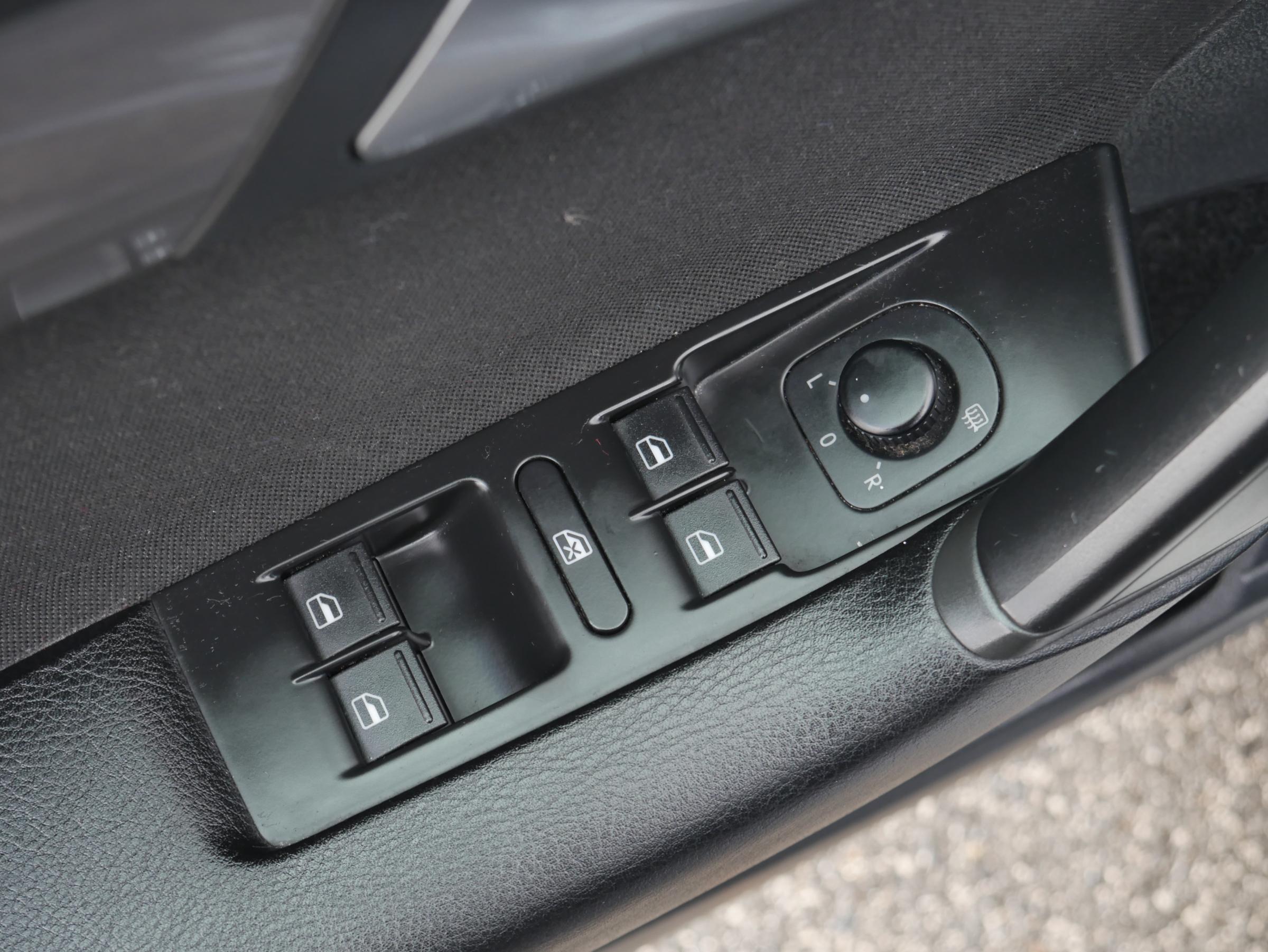 Volkswagen Passat, 2014 - pohled č. 17