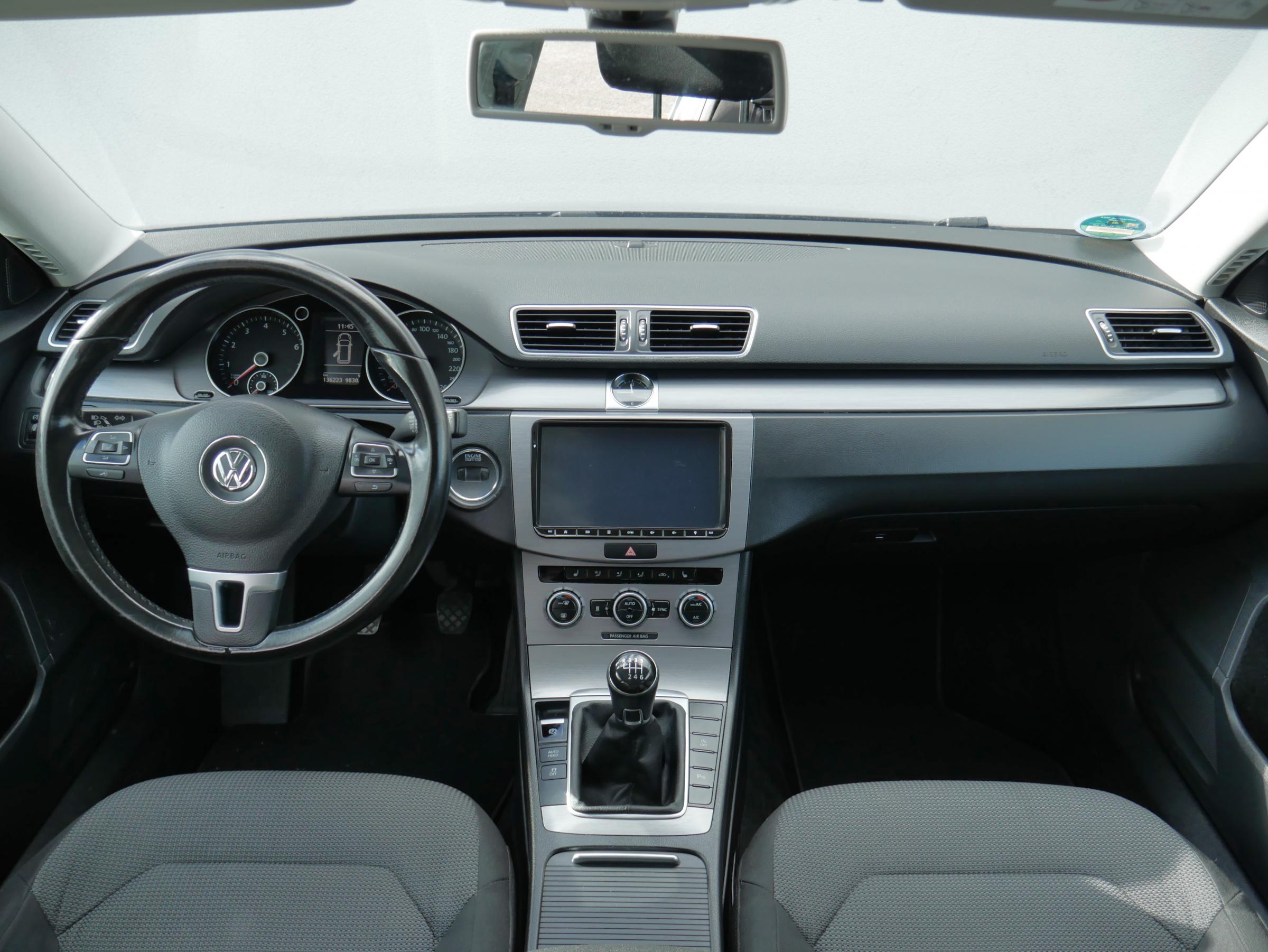 Volkswagen Passat, 2014 - pohled č. 8