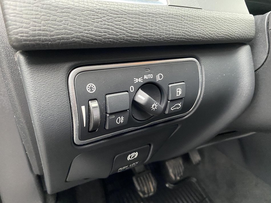 Volvo XC60 2.4 D4 Momentum AWD