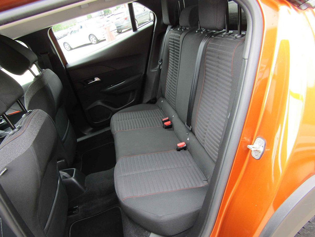 Peugeot 2008 1.2PT 
