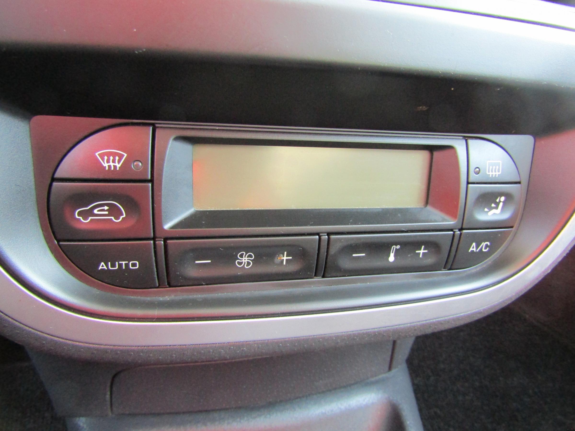 Citroën C3, 2006 - pohled č. 12