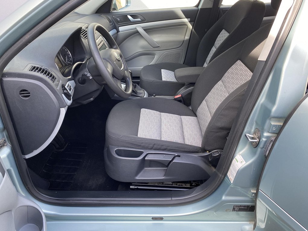 Škoda Octavia II 1.6 MPi Ambition