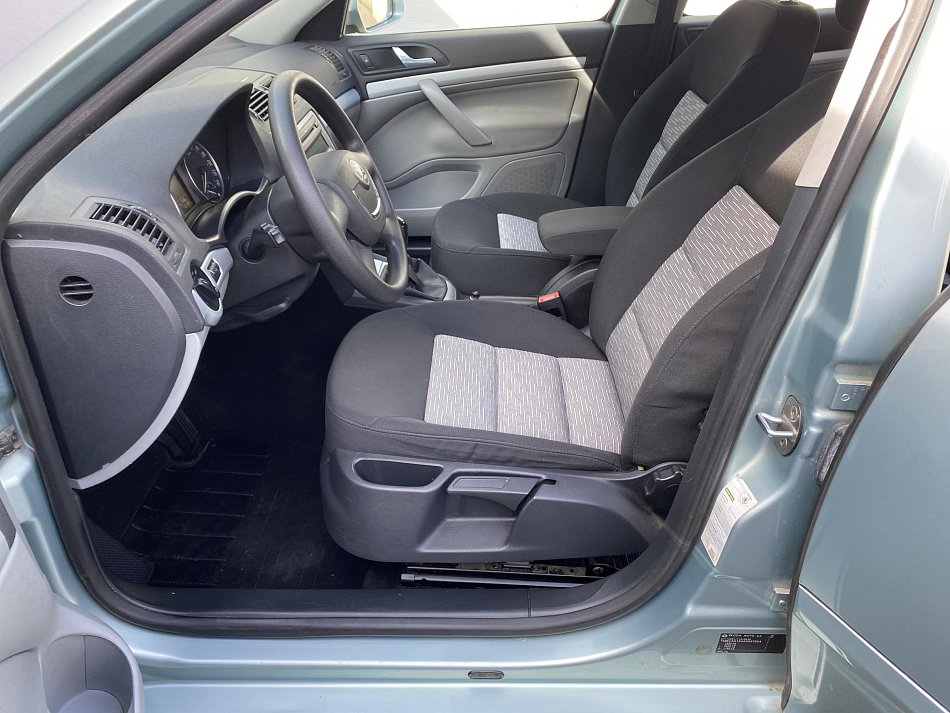 Škoda Octavia II 1.6 MPi Ambition