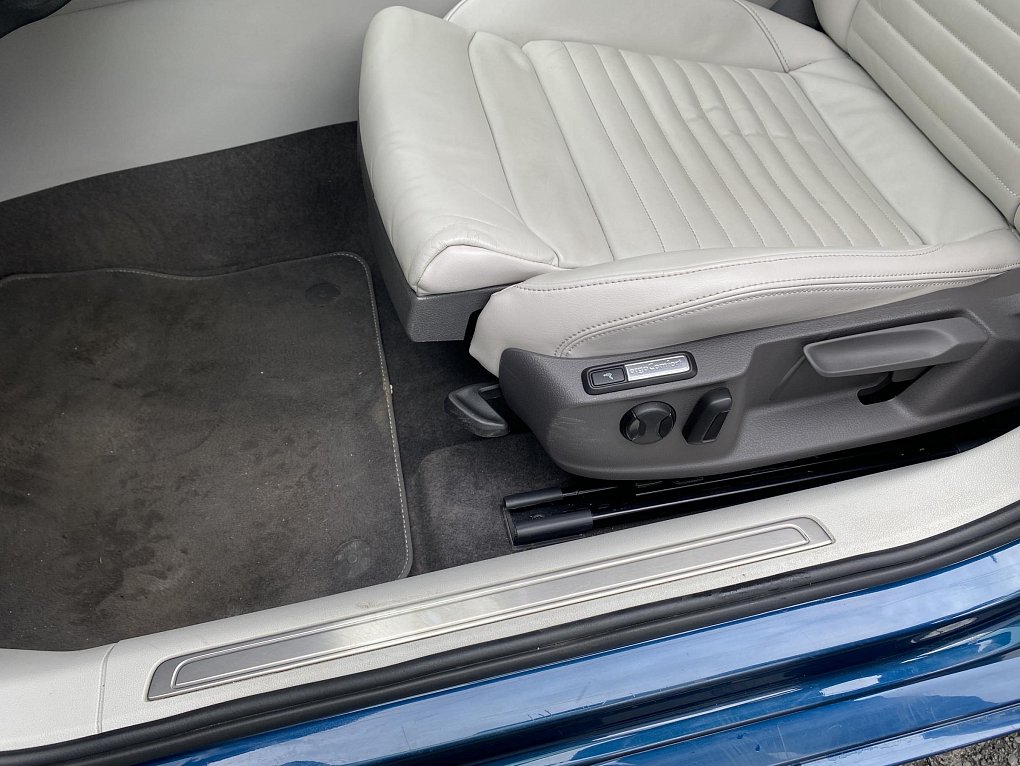 Volkswagen Passat 2.0 TDi Elegance