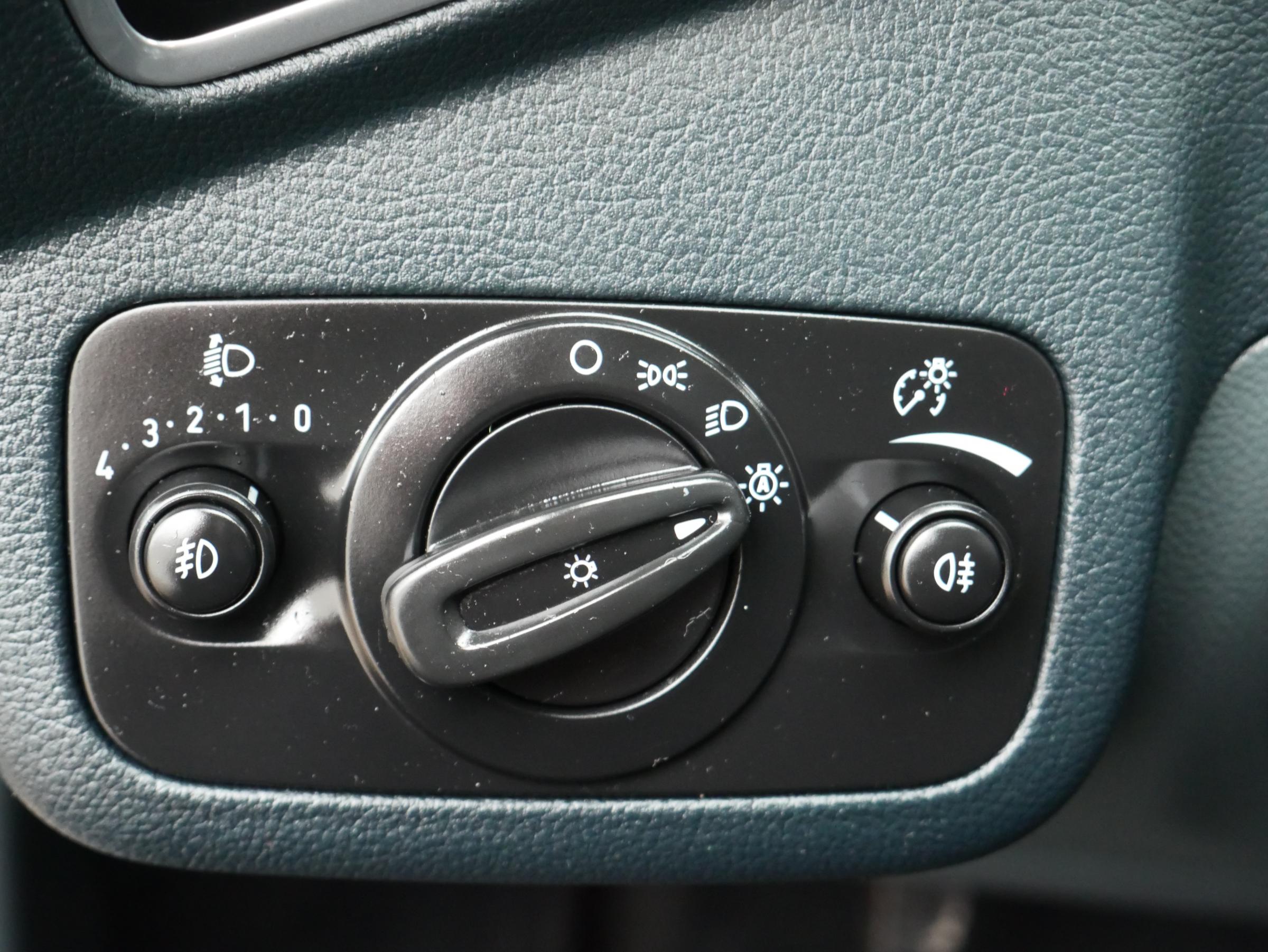 Ford C-MAX, 2013 - pohled č. 16