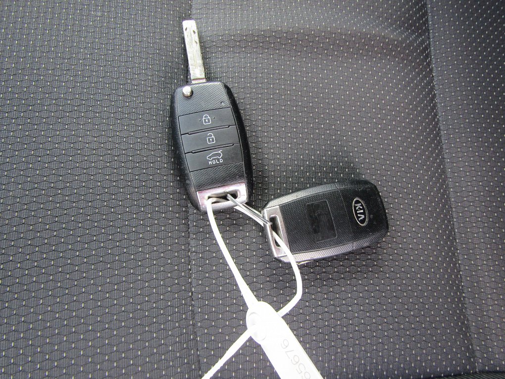 Kia Carens 1.7 CRDi 