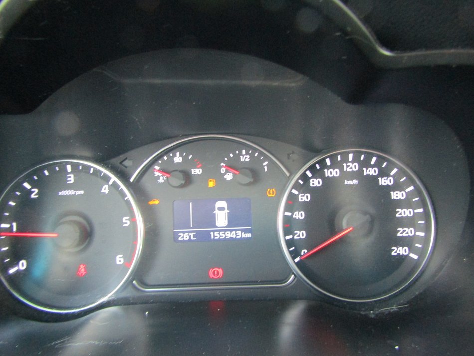 Kia Carens 1.7 CRDi 