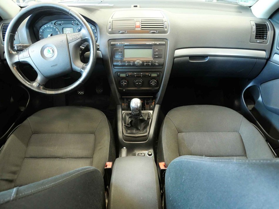 Škoda Octavia II 1.6i 