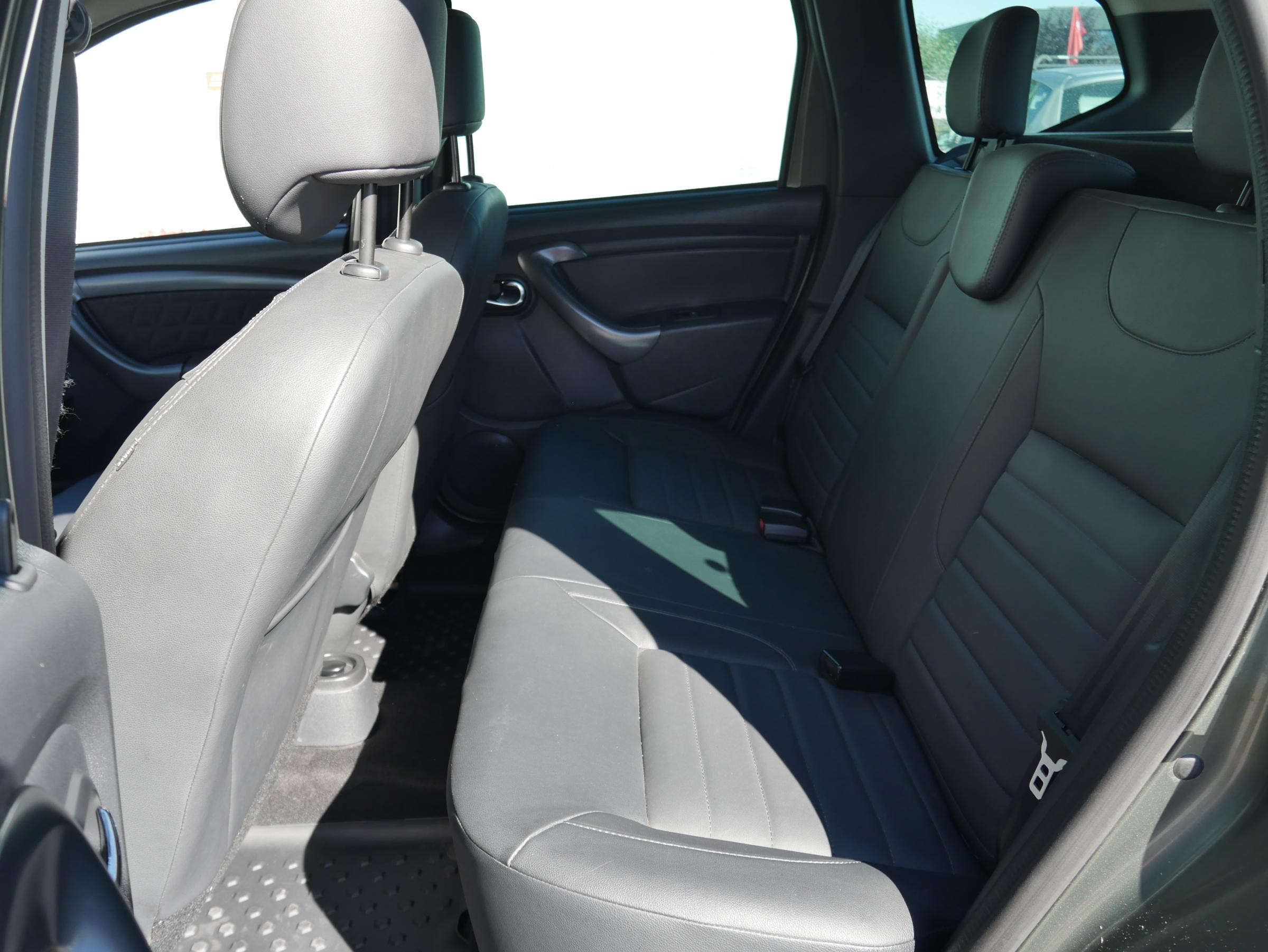 Dacia Duster, 2015 - pohled č. 10