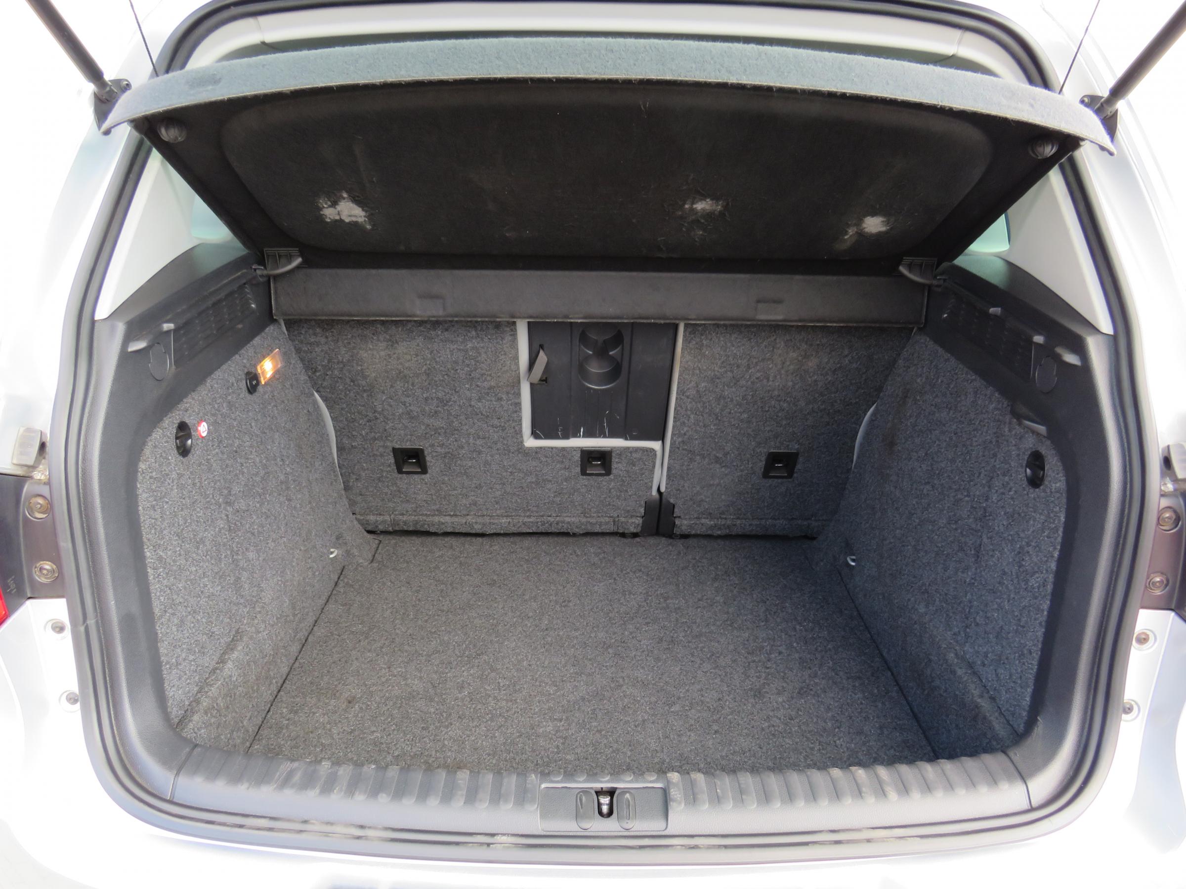 Volkswagen Tiguan, 2010 - pohled č. 7