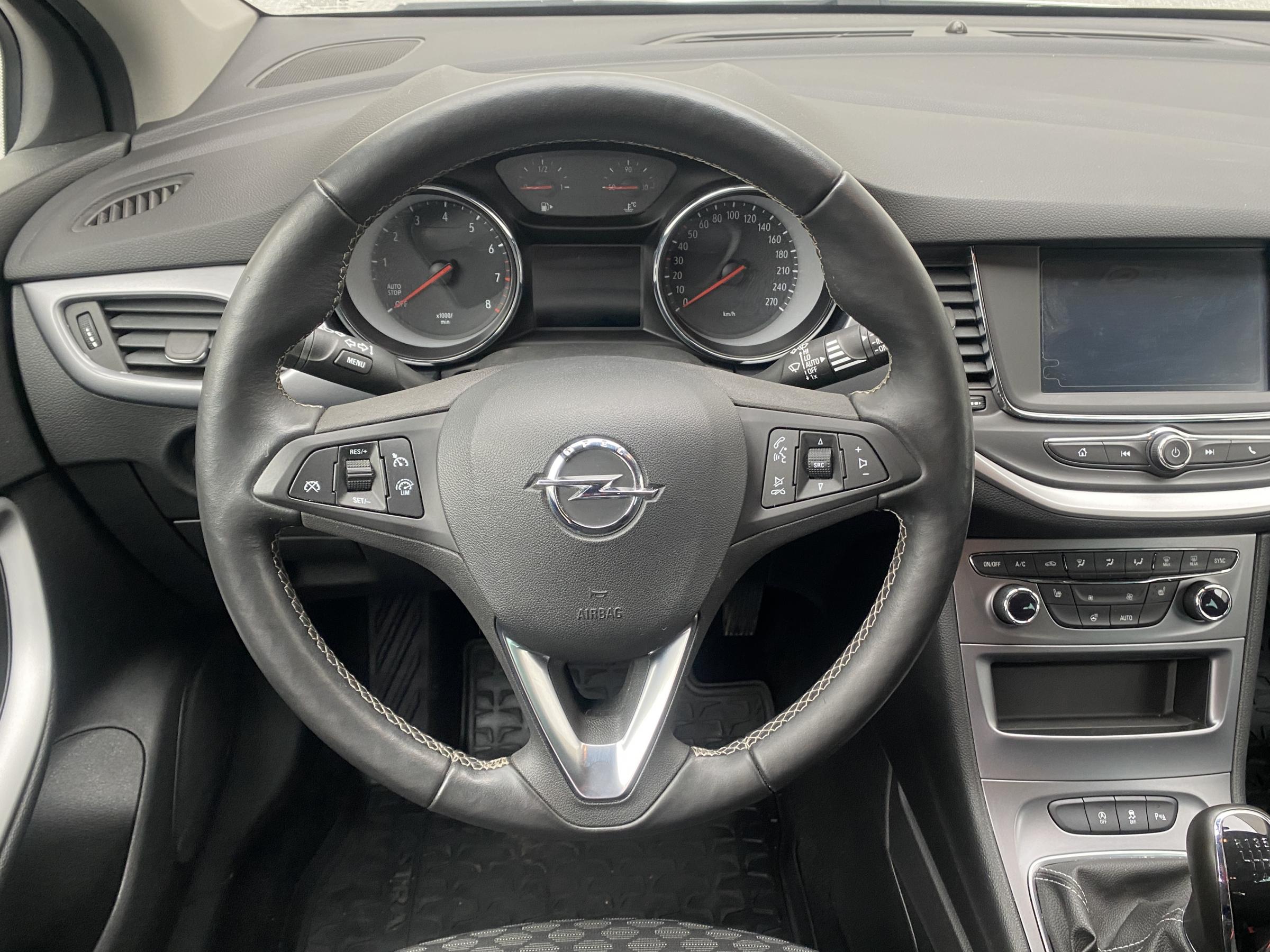 Opel Astra, 2019 - pohled č. 11