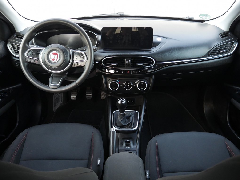Fiat Tipo 1.0 GSE Cross
