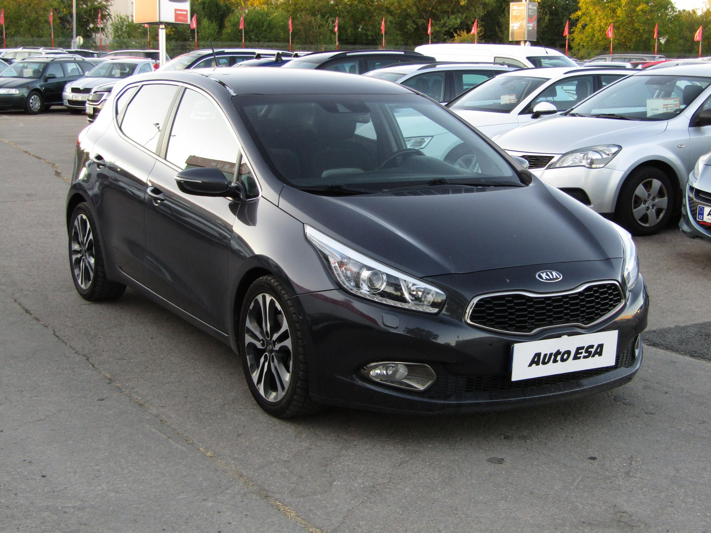 Kia Cee´d, 2012 - celkový pohled