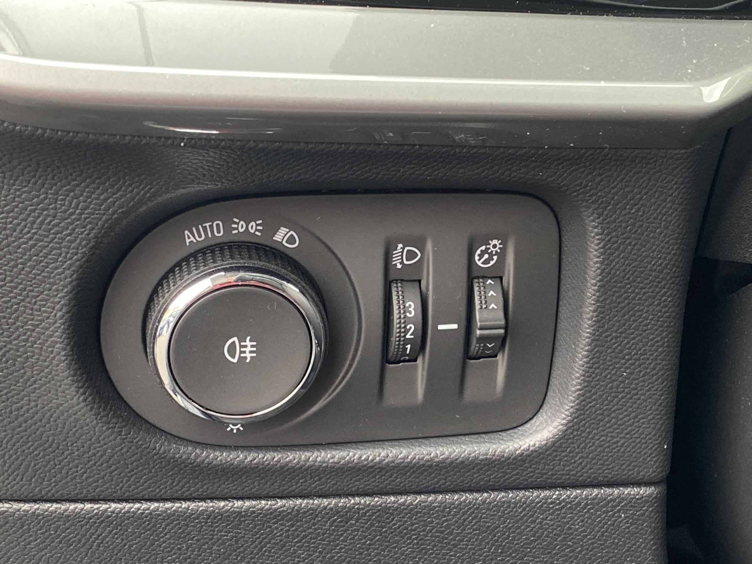 Opel Mokka, 2025 - pohled č. 21