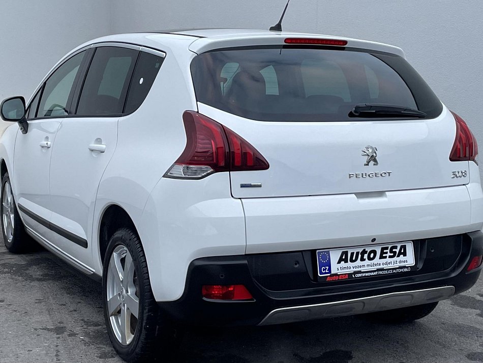 Peugeot 3008 1.2PT Allure