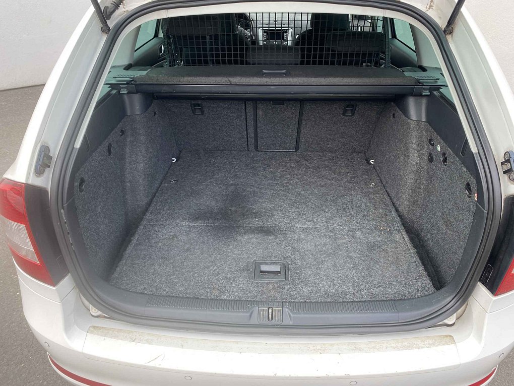 Škoda Octavia II 2.0 TDi Family
