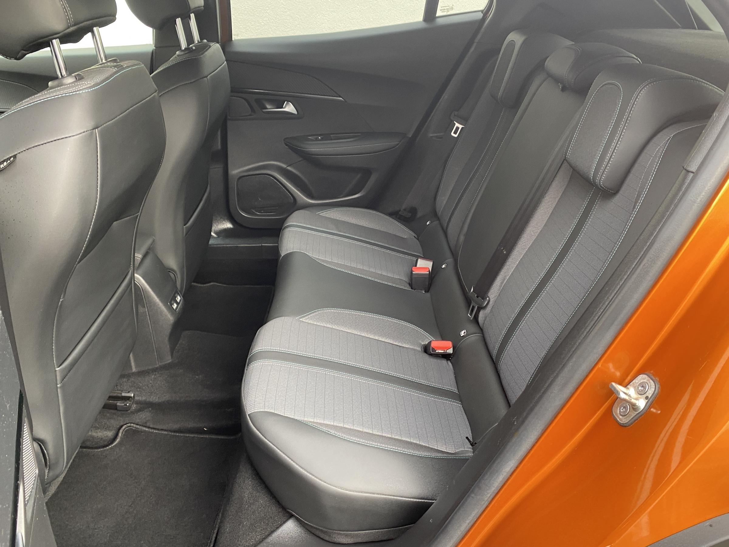 Peugeot 2008, 2021 - pohled č. 10