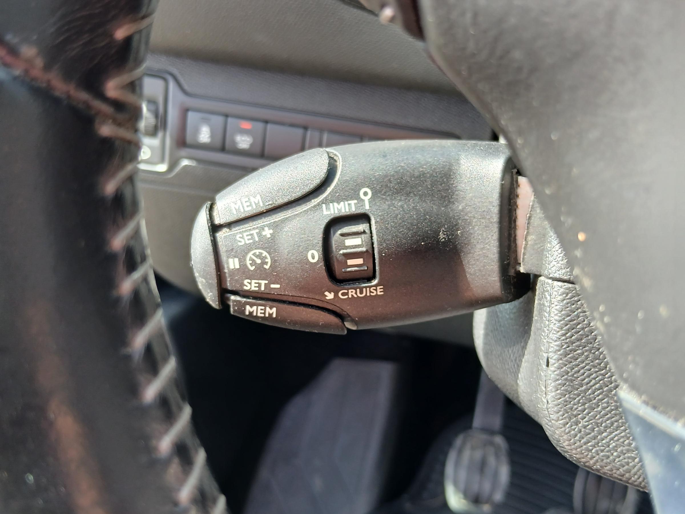 Peugeot 308, 2015 - pohled č. 15